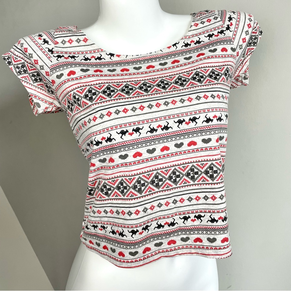 Boho Aztec Patterned Croptop - Picture 2 of 5